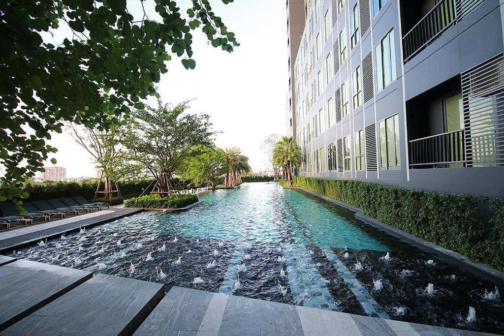 Ideo At Bangna Bts Skytrain Station Apartment
