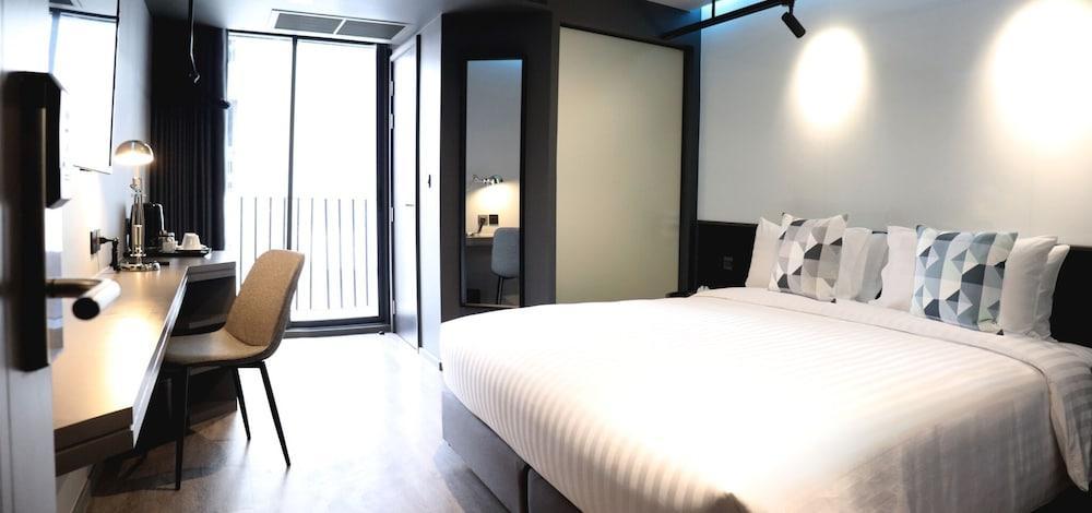 The Quarter Silom By Uhg Hotel