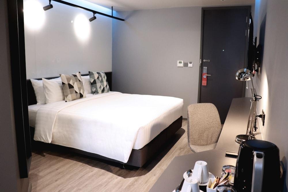 Hotel The Quarter Silom By Uhg 4*