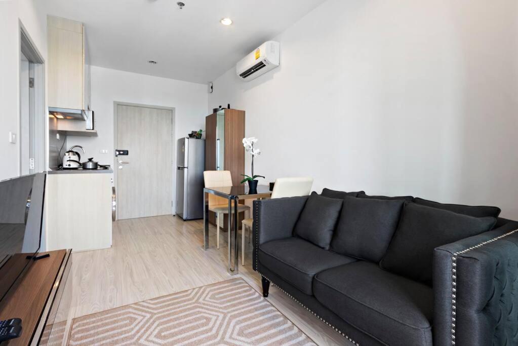 Ideo At Bangna Bts Skytrain Station Apartment *