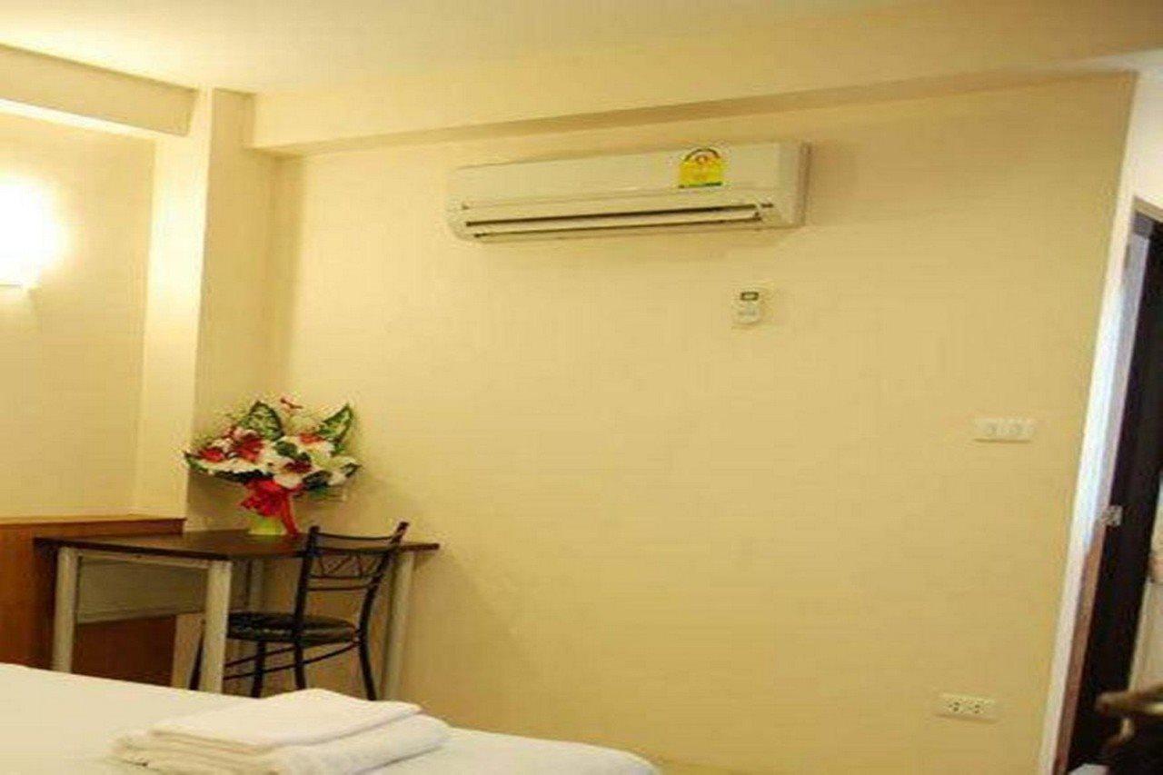 Hotel Rambuttri House 2*