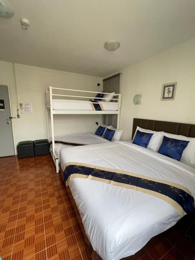 Acozyposhtel Khách sạn 4*