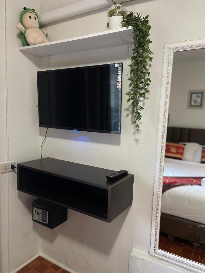 Acozyposhtel Khách sạn 4*