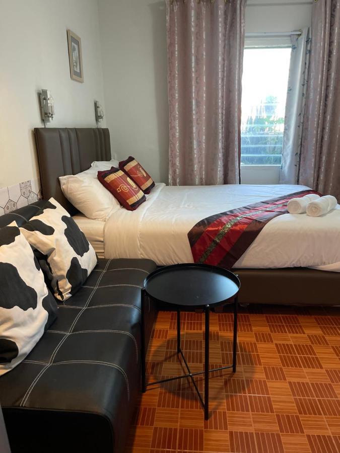 Acozyposhtel Khách sạn 4*