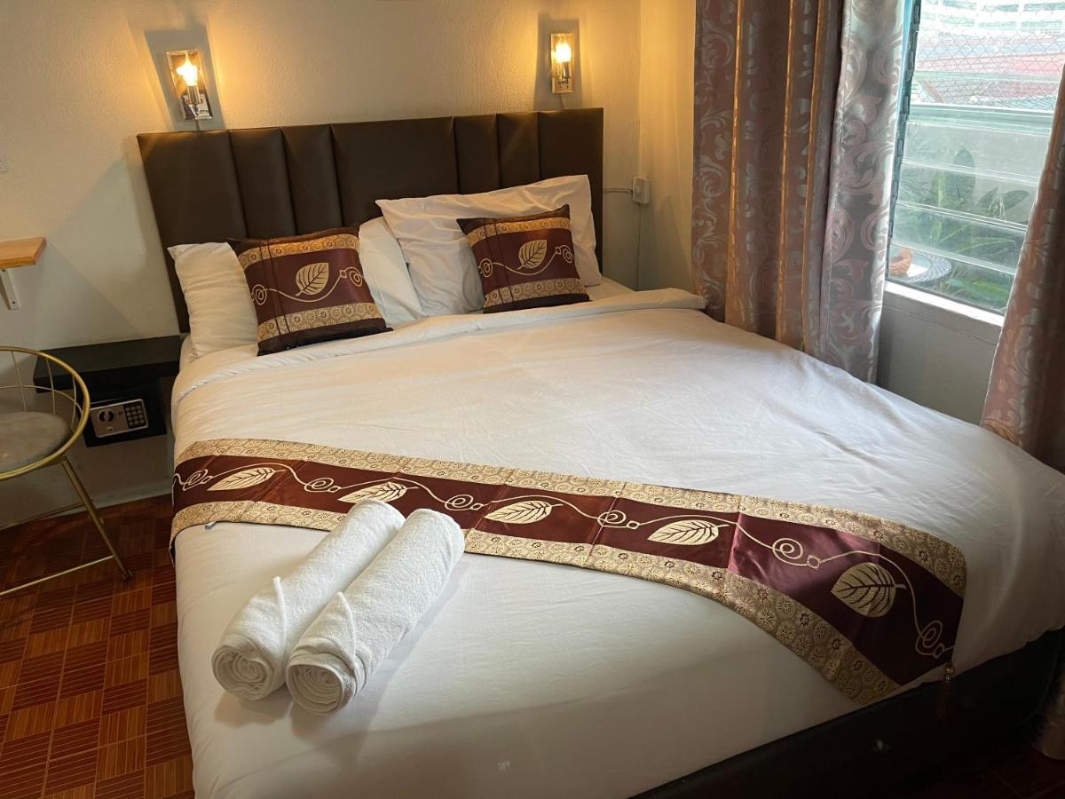 Khách sạn Acozyposhtel Bangkok