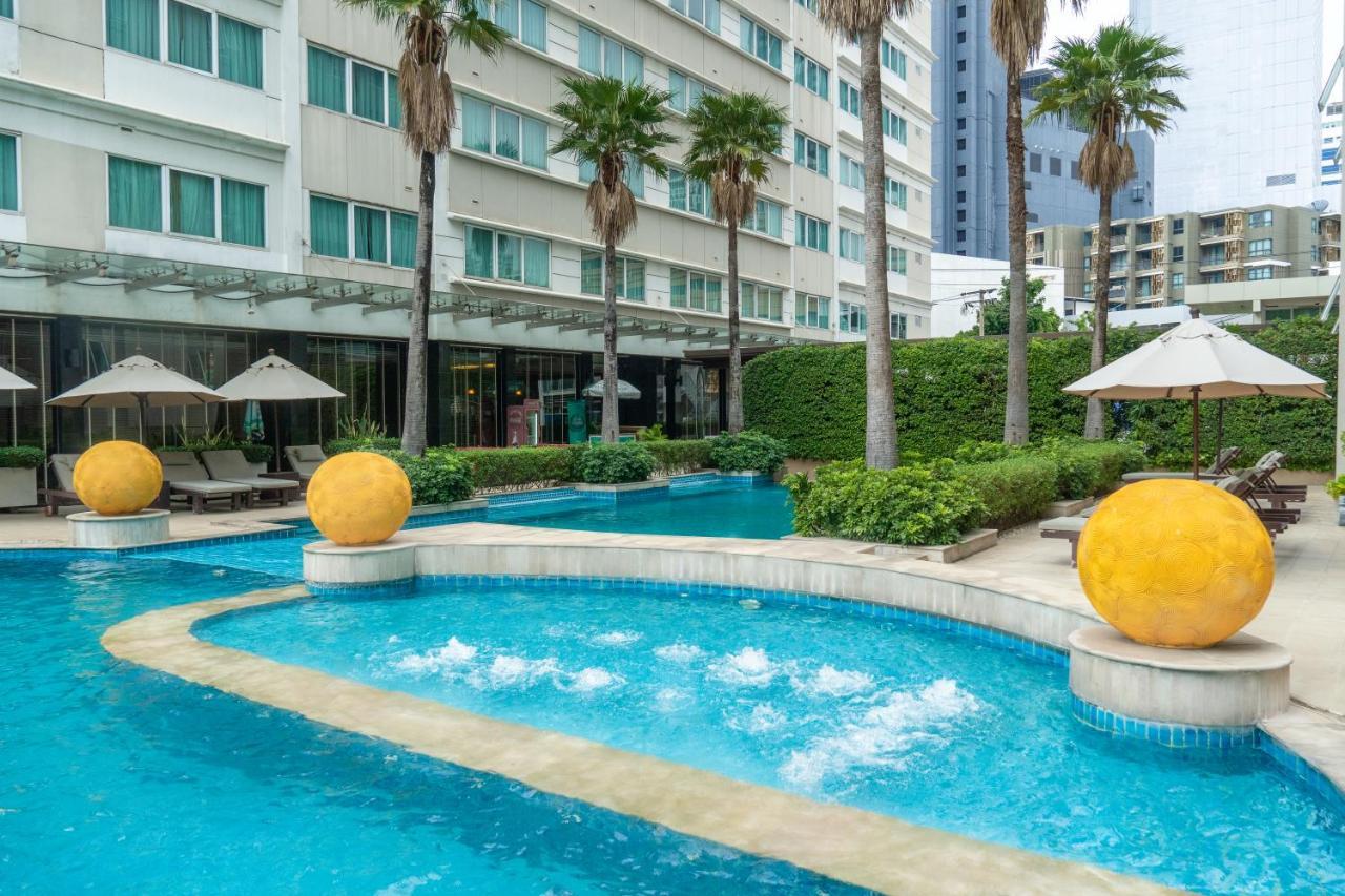 Novotel Living Sukhumvit Legacy