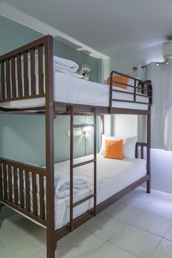 Hostel Asok Montri
