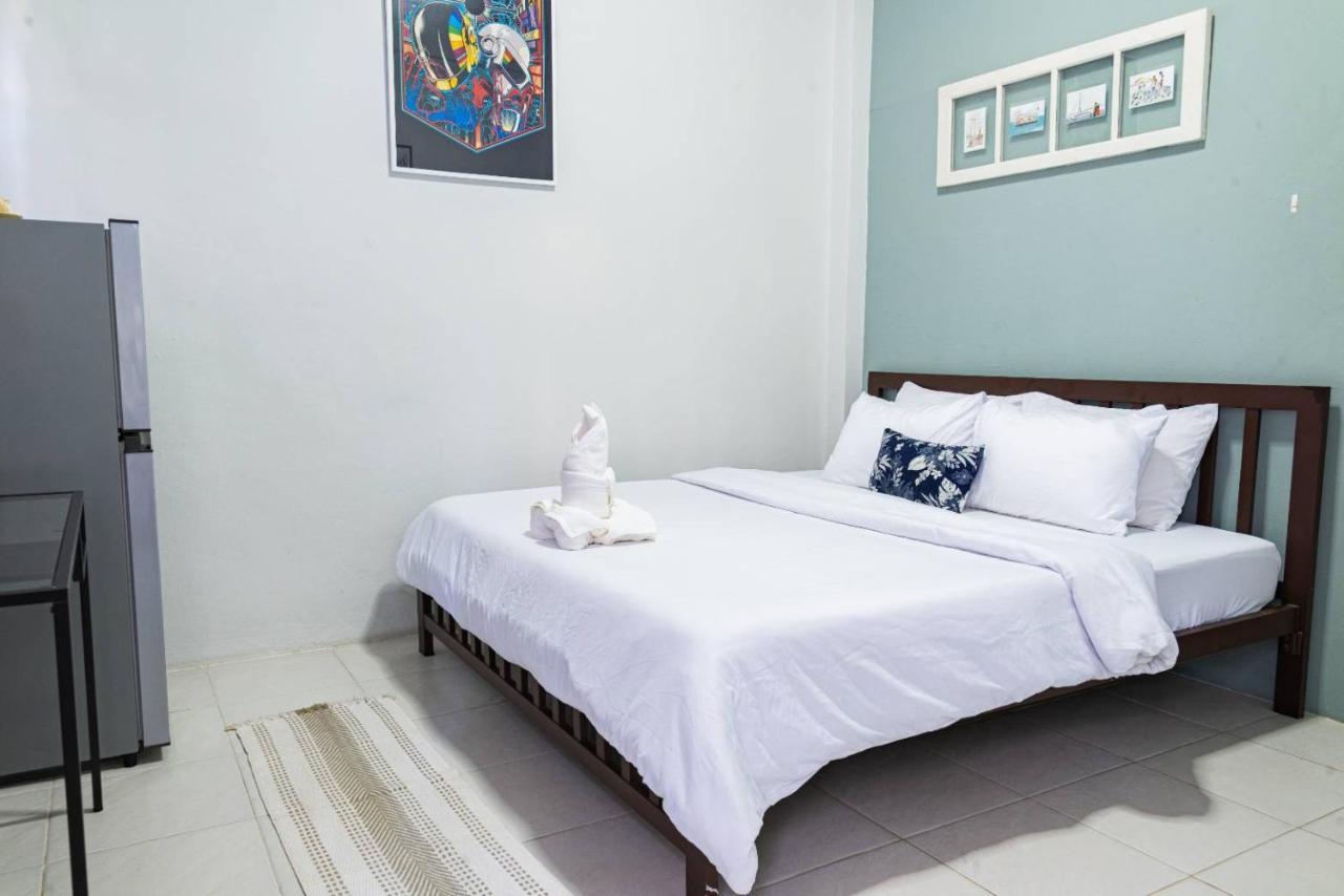 Asok Montri Hostel *