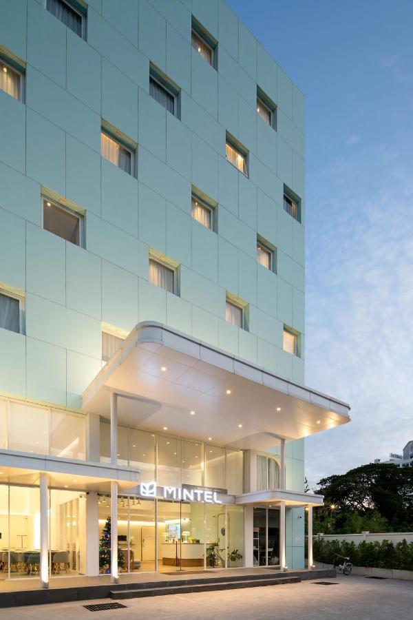 Khách sạn Mintel Huamark Bangkok