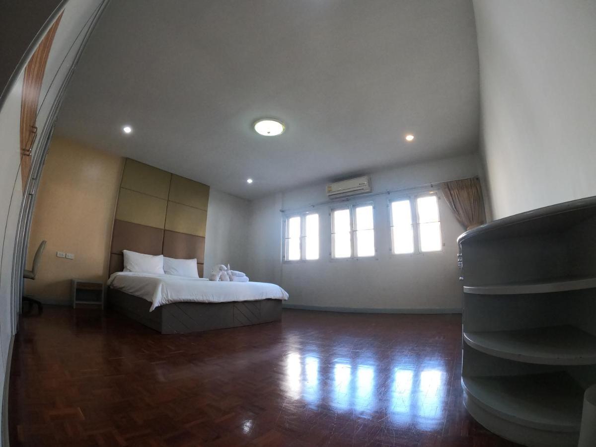 Appartamento Palm Springs Bangkok