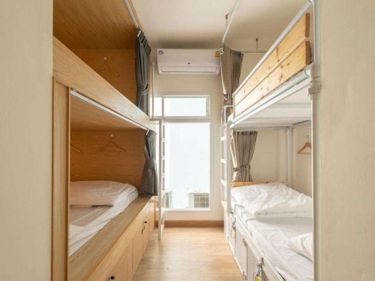 Ratchada - Rotfai Hostel