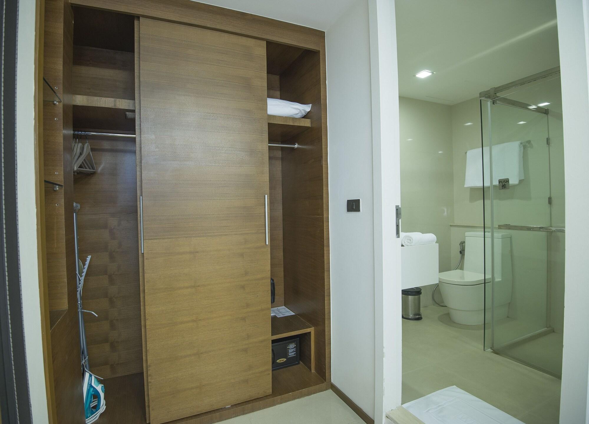 Marvin Sathorn 3*