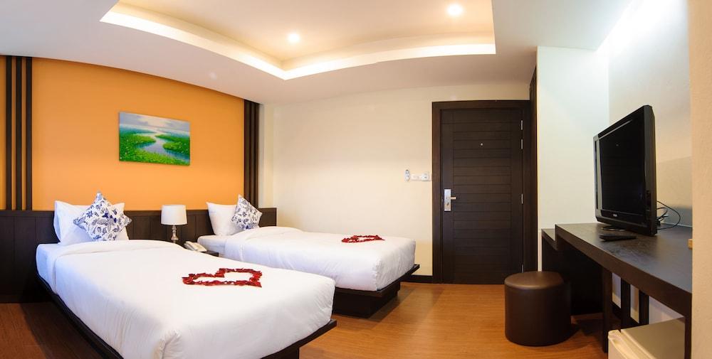 Tara Place Khách sạn 3*