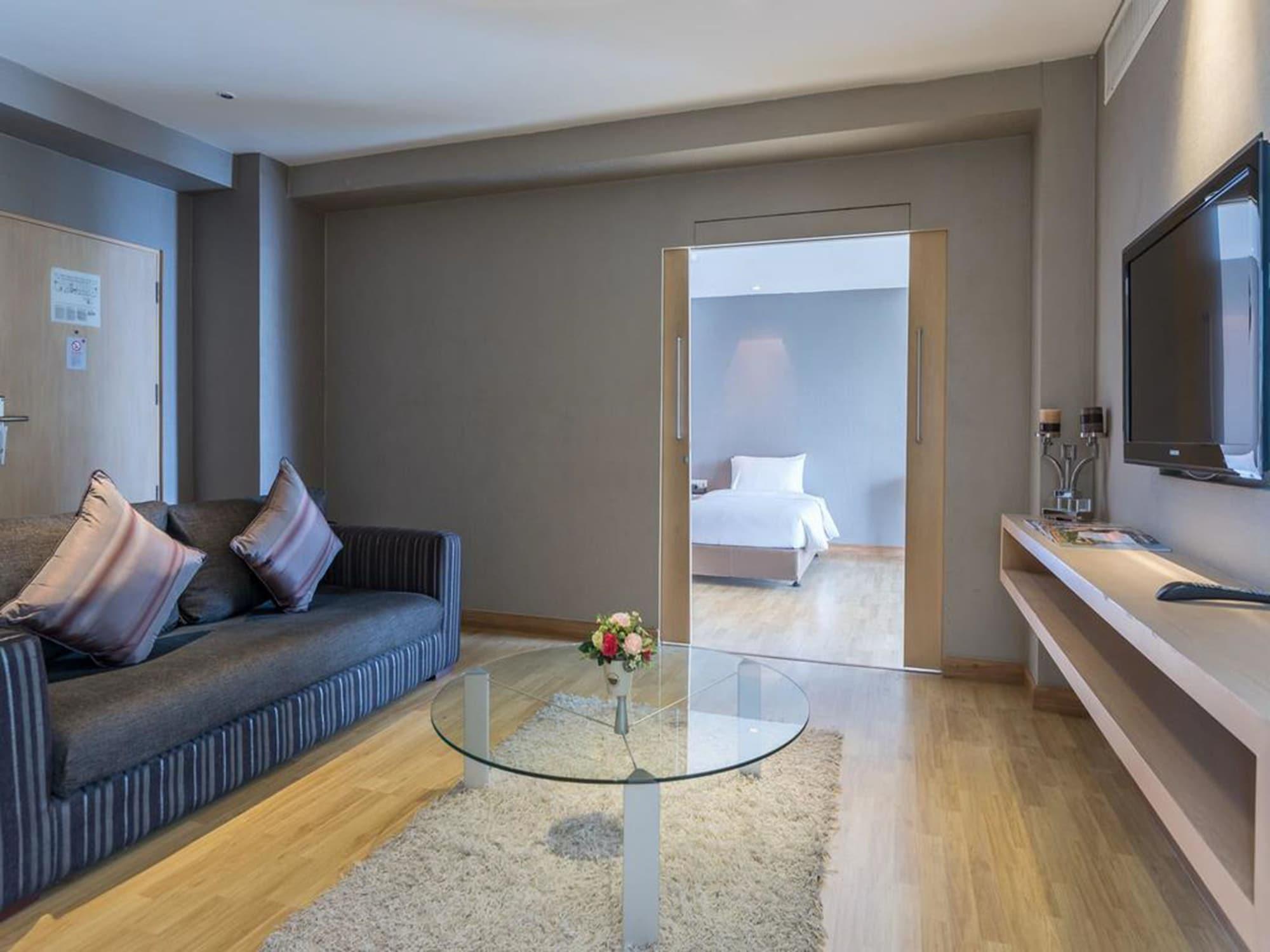 Khách sạn Hi Residence, 3*