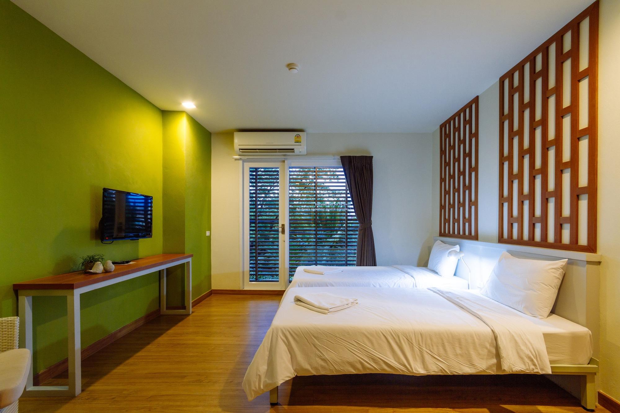 Siamaze Hostel *