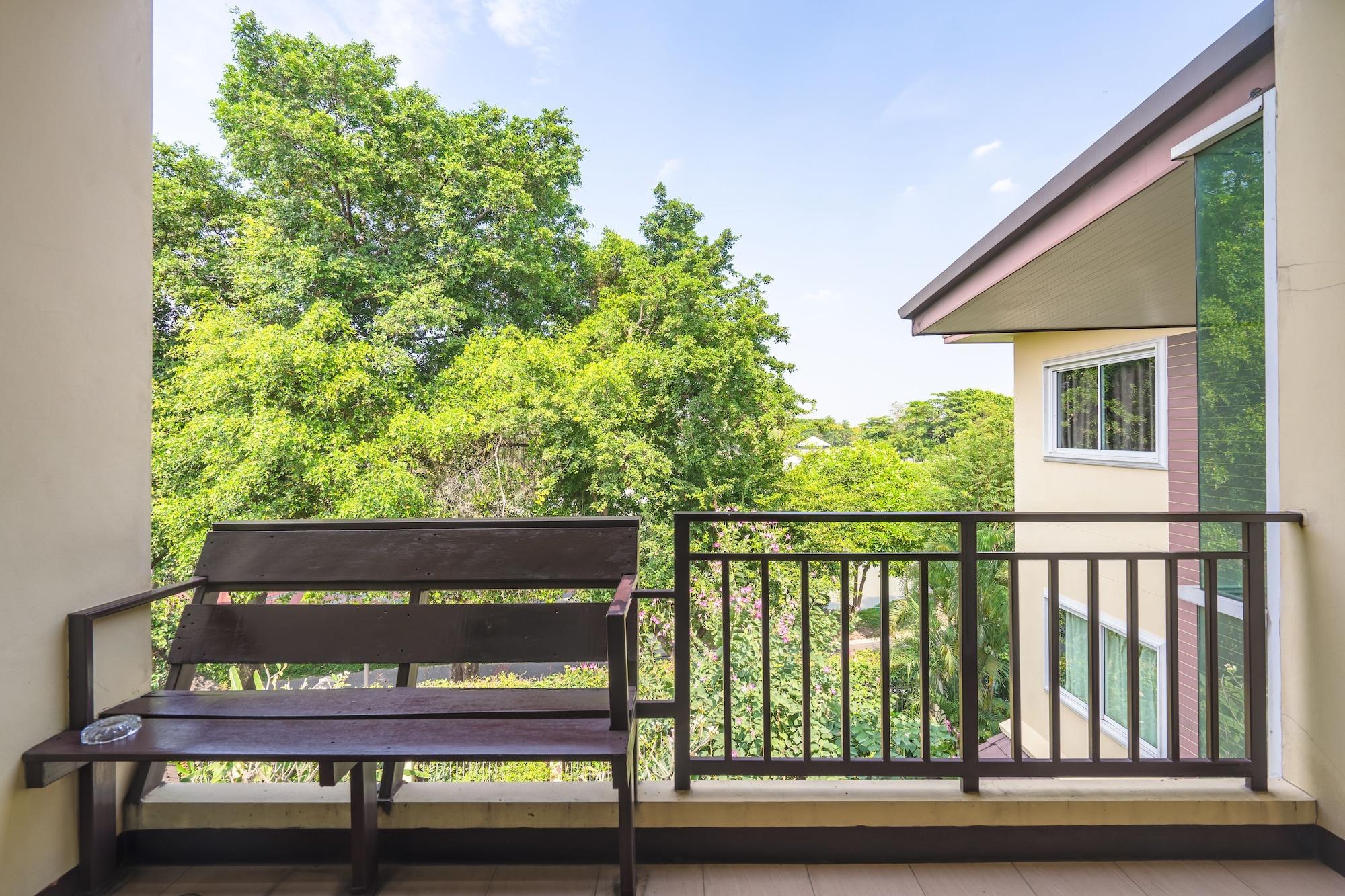 Suphan Hometel Hotel 3*