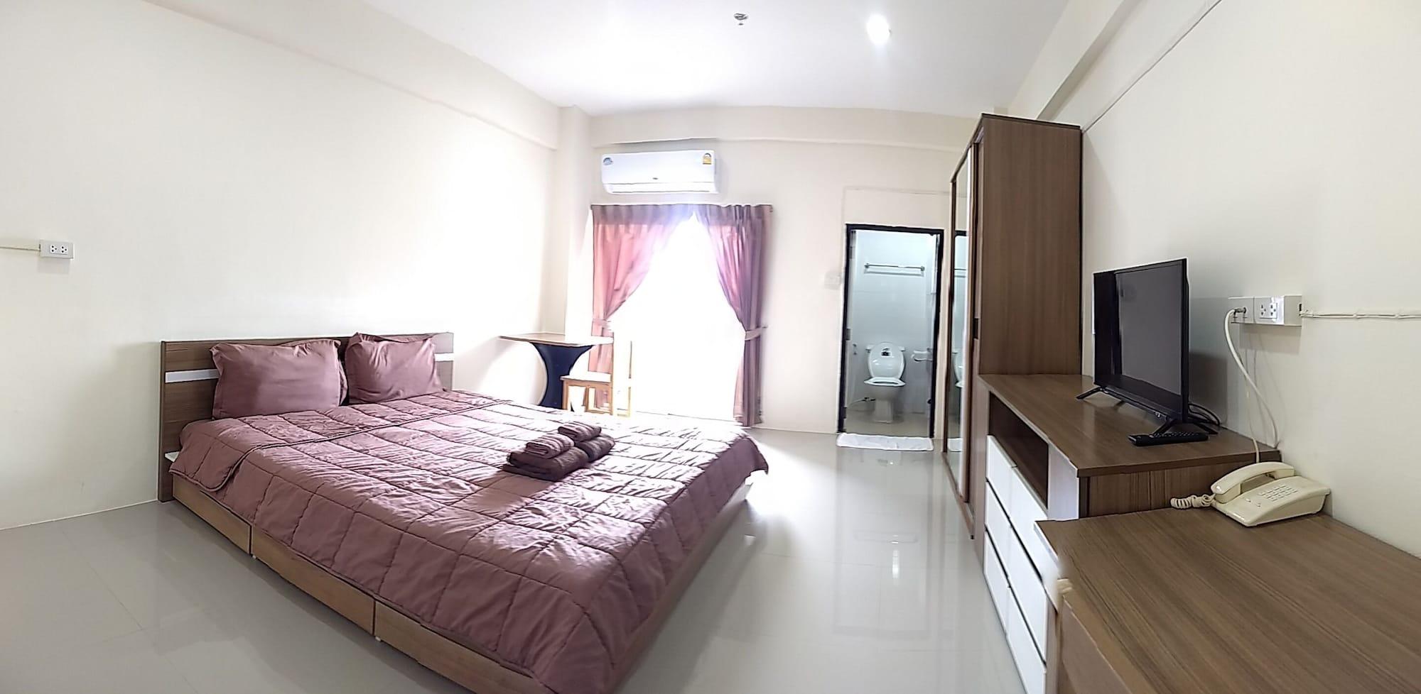 Hotel Komol 3*