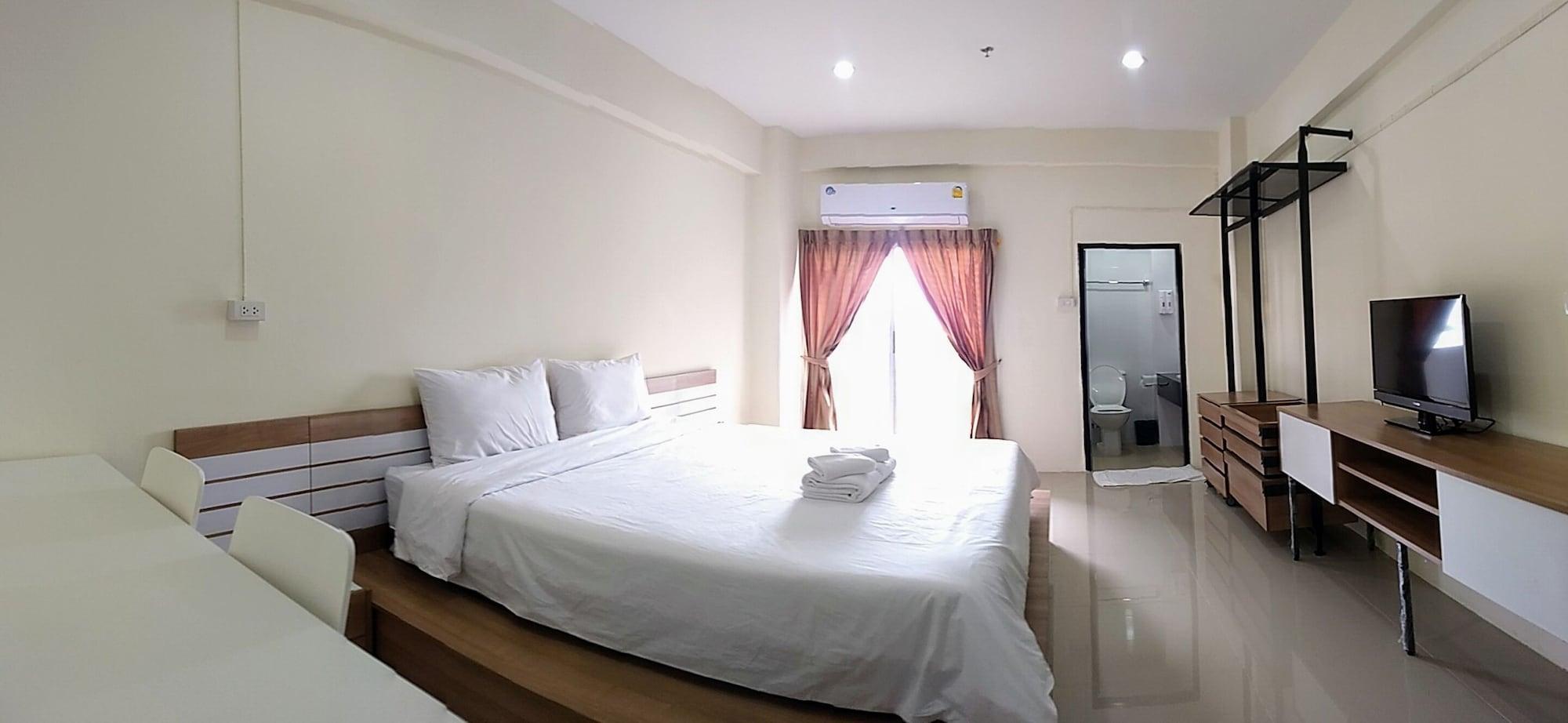 Komol Hotel Bangkok