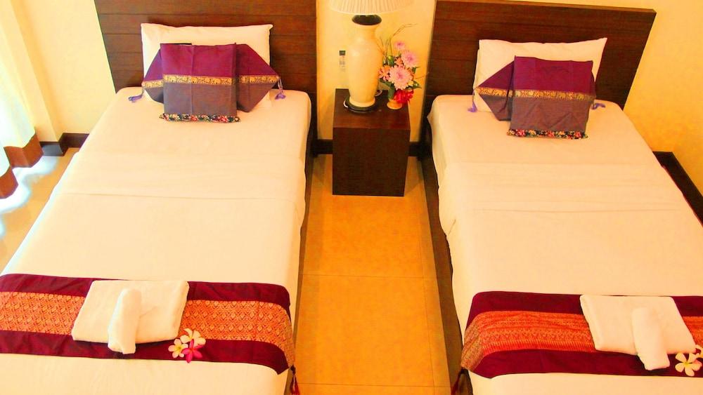 Suphan Hometel Hotel