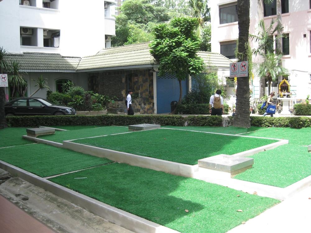 Komol 3*