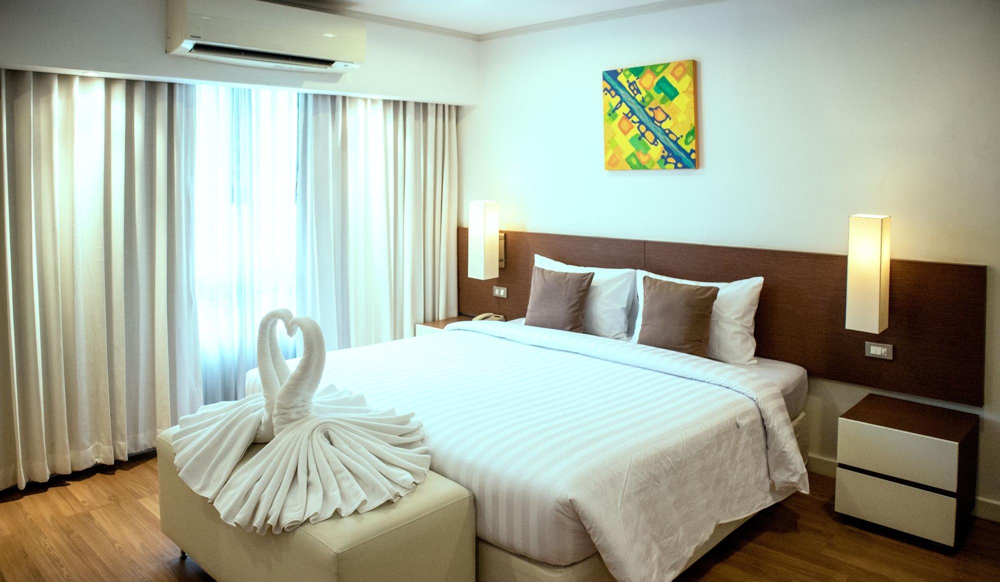 Aparthotel Sathorn Grace Serviced 4*