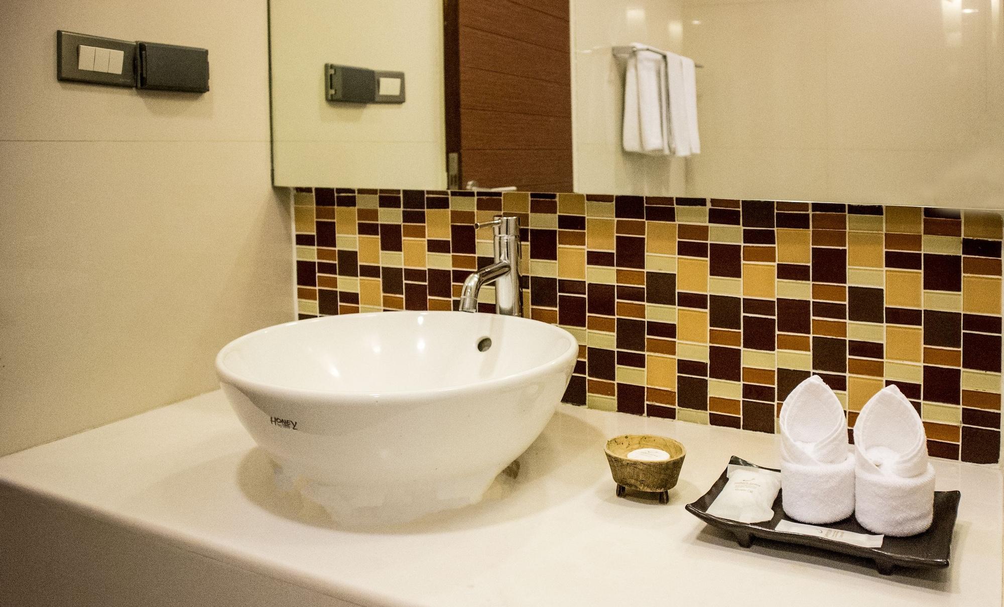 Sathorn Grace Serviced 4*