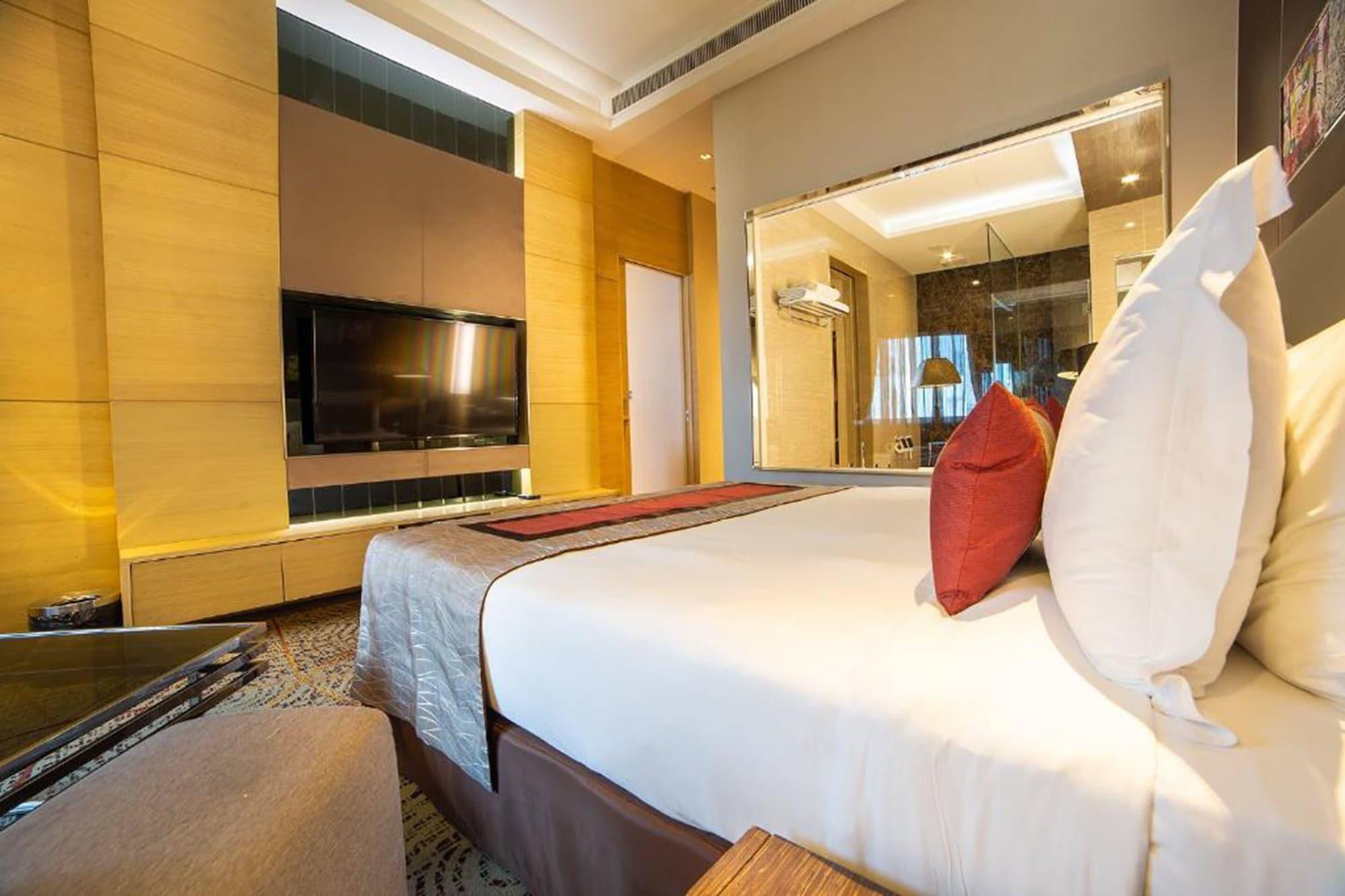 Graceland By Grace - Sha Extra Hotel 4*