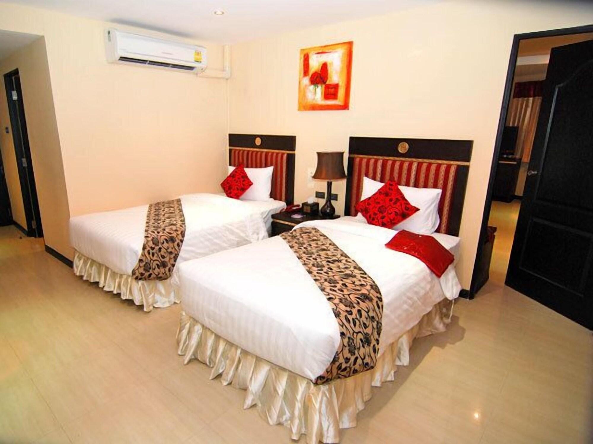Lucky Palace Hotel