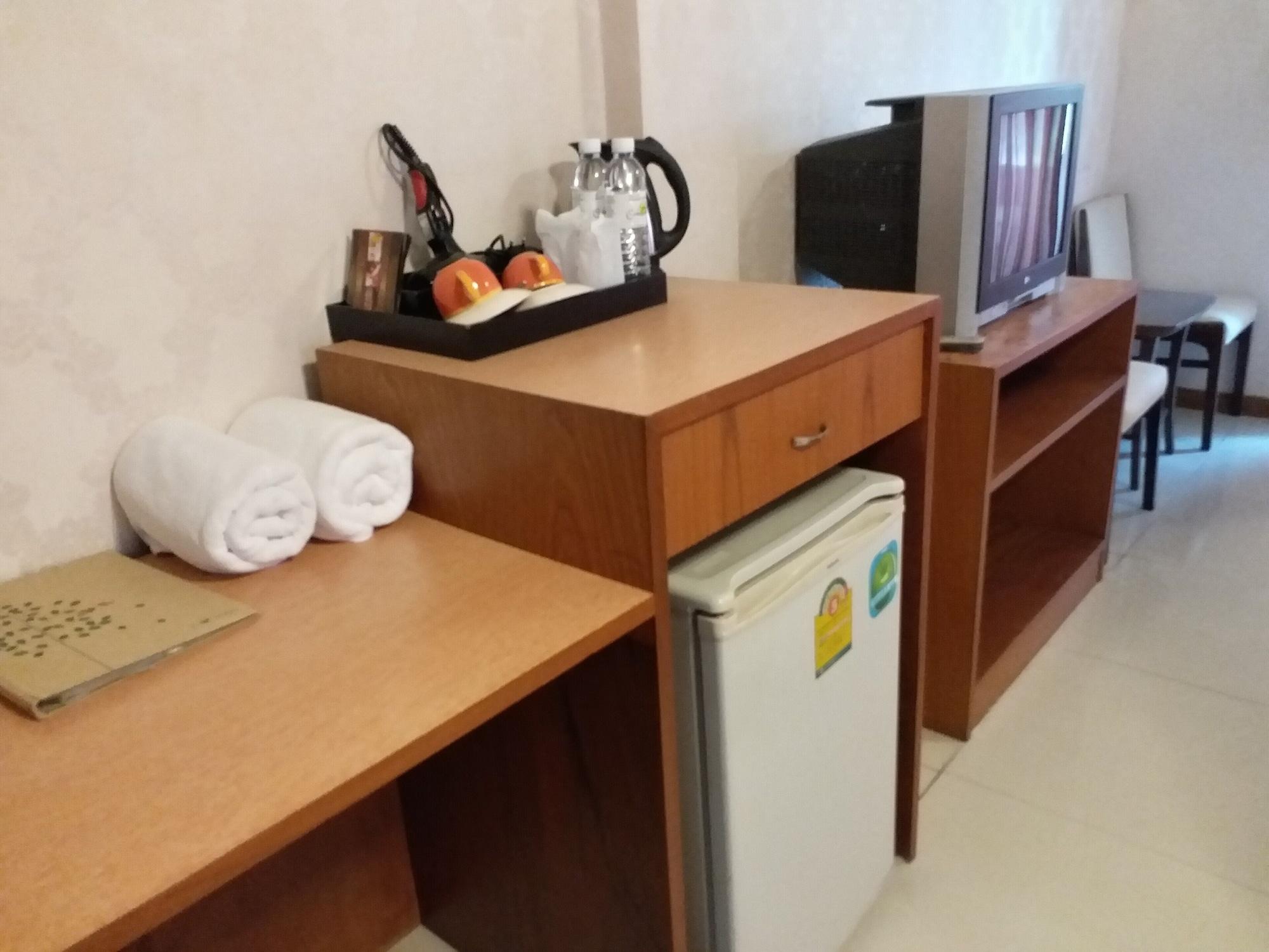 Convenient Resort, Suvarnabhumi Airport Hotell Bangkok