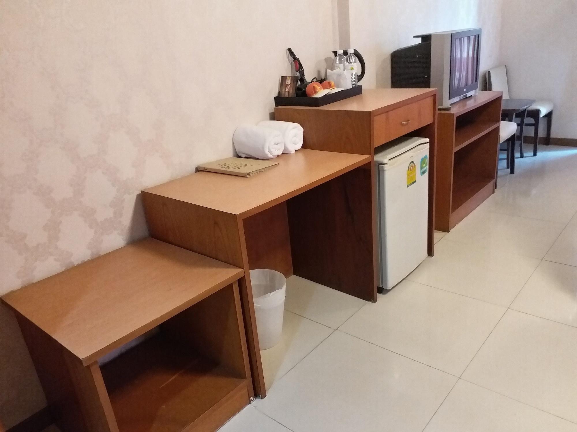 Convenient Resort, Suvarnabhumi Airport Hotell 3*