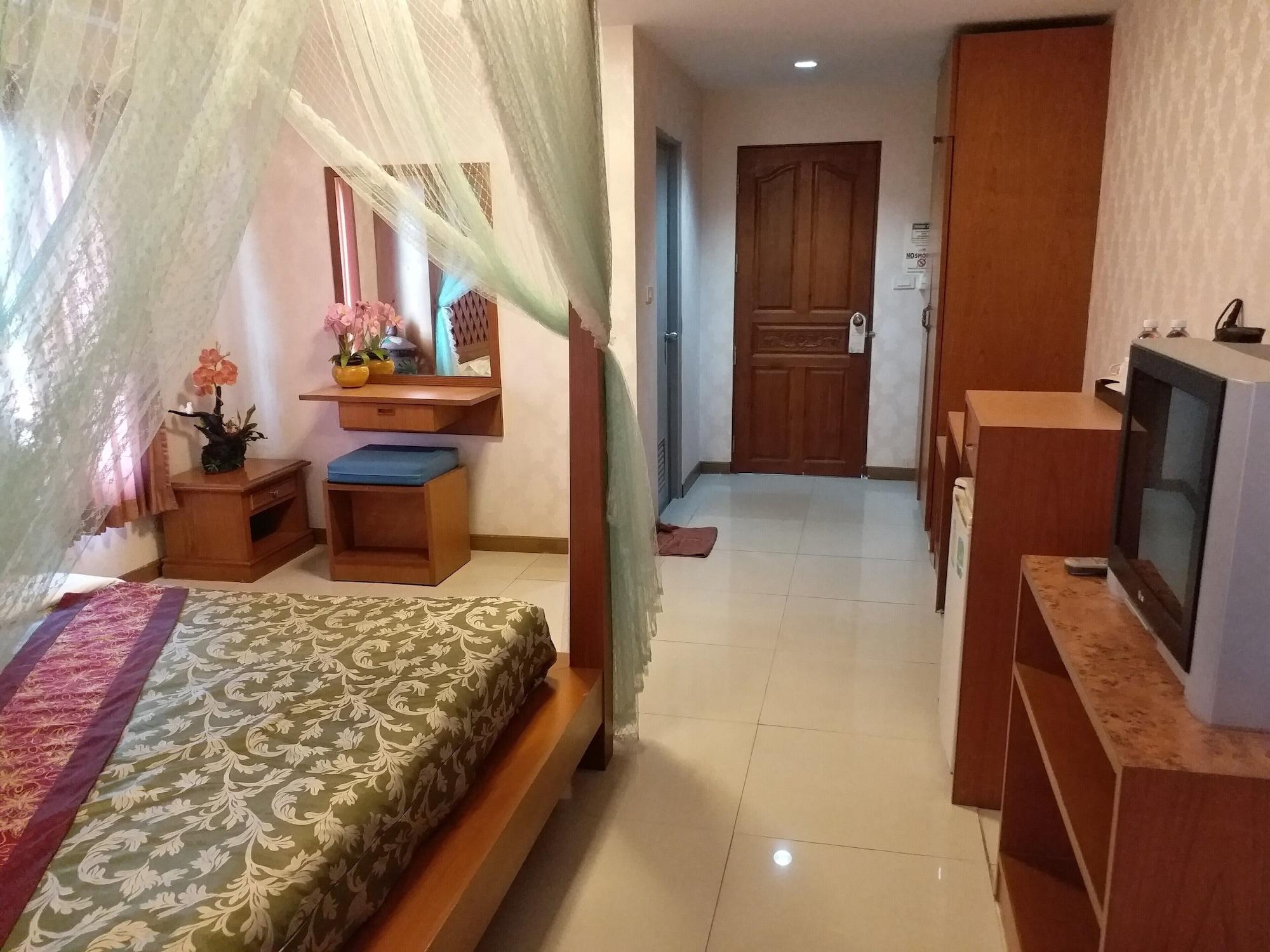 Convenient Resort, Suvarnabhumi Airport Hotell Bangkok