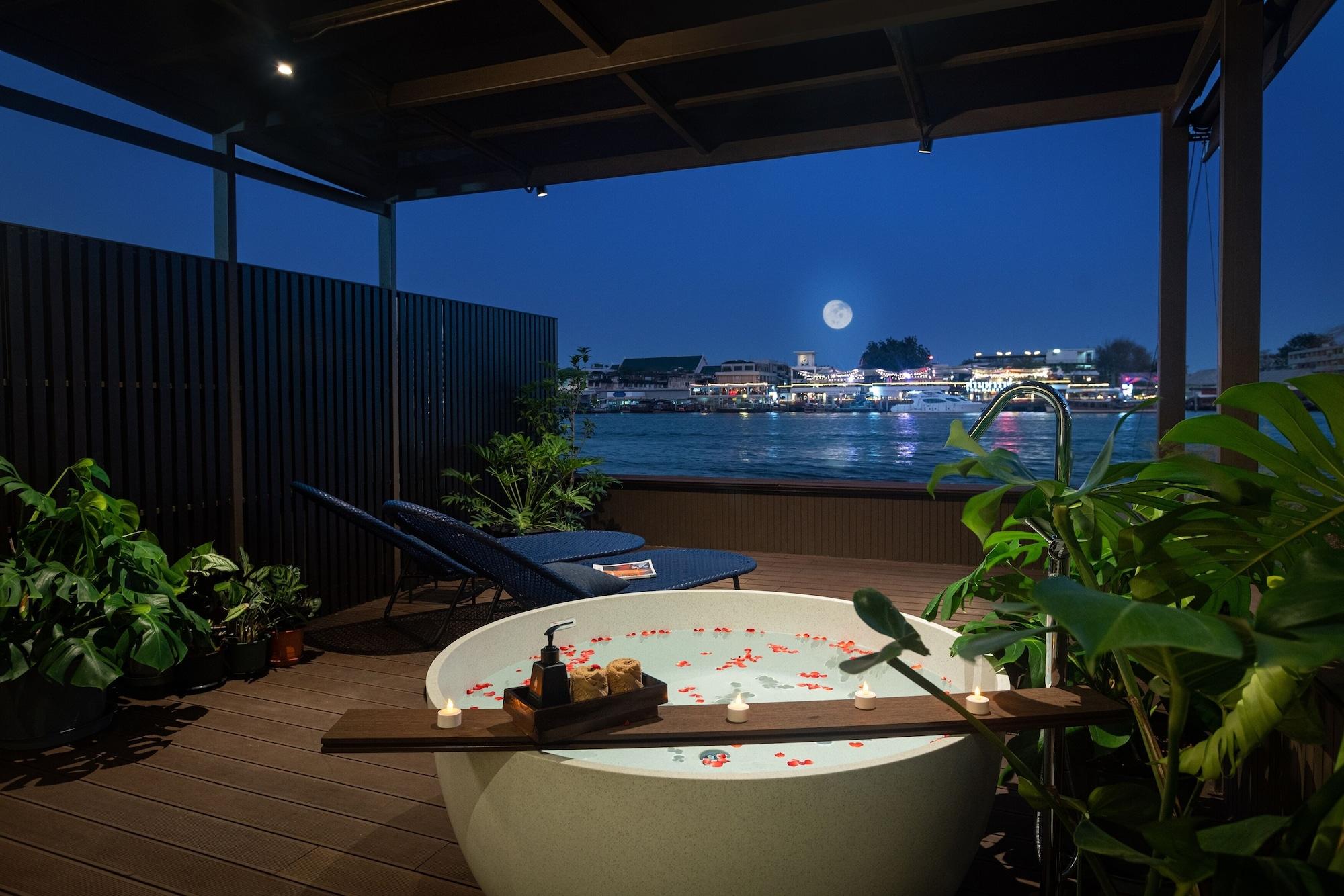 Baan Wanglang Riverside, Hotel 3*