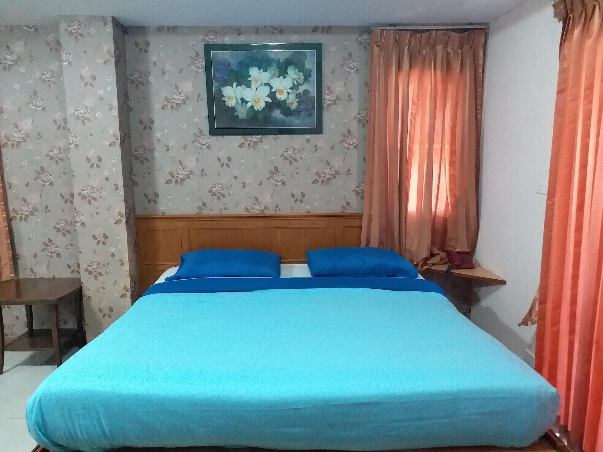 Convenient Resort, Suvarnabhumi Airport Hotell Bangkok