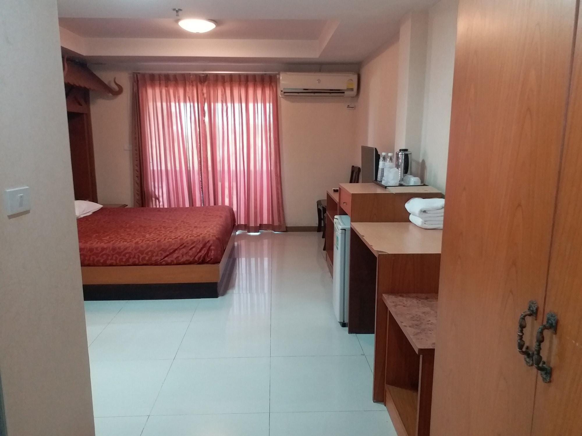 Convenient Resort, Suvarnabhumi Airport Hotell