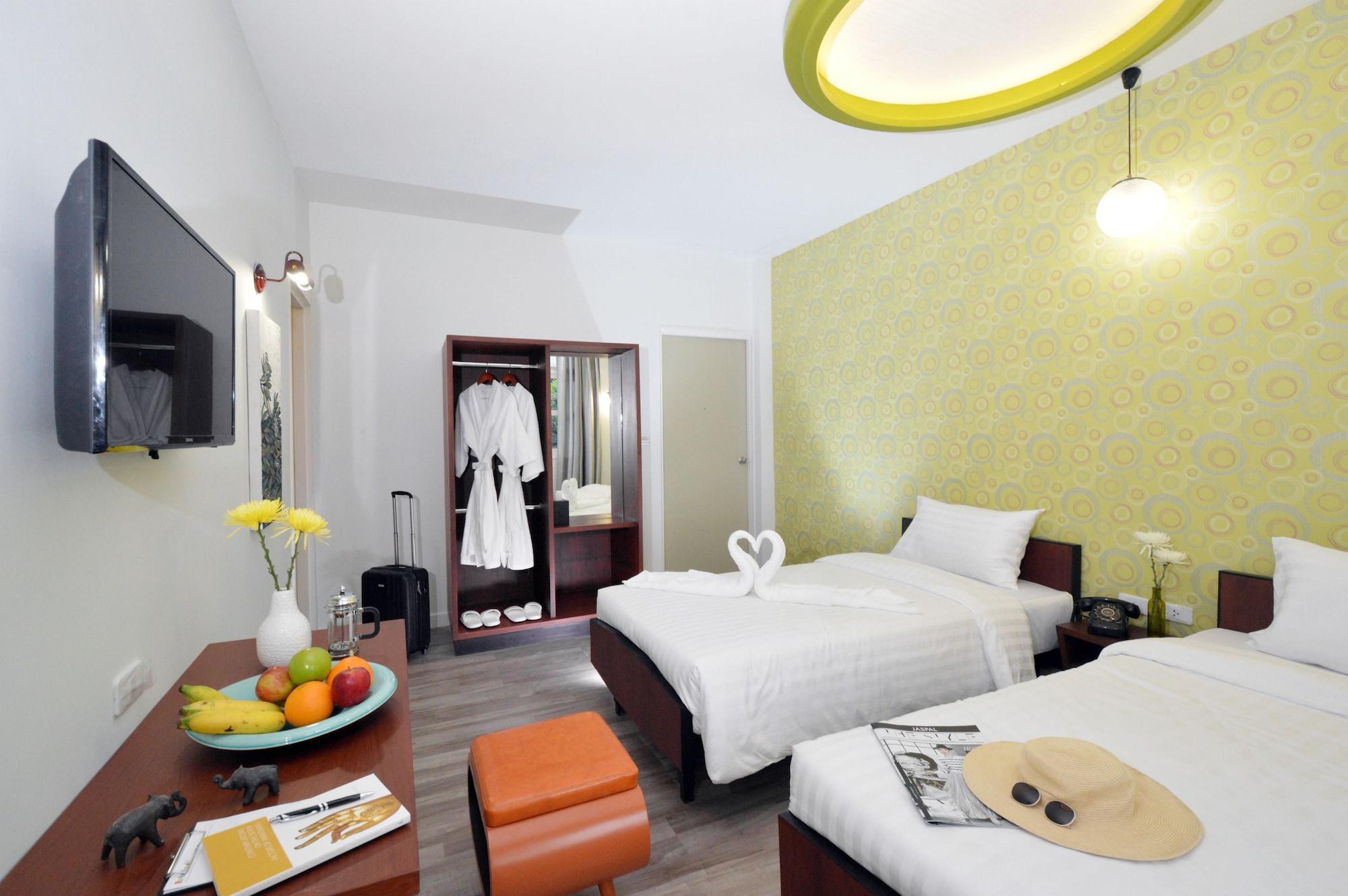 Hotel Retroasis 3*