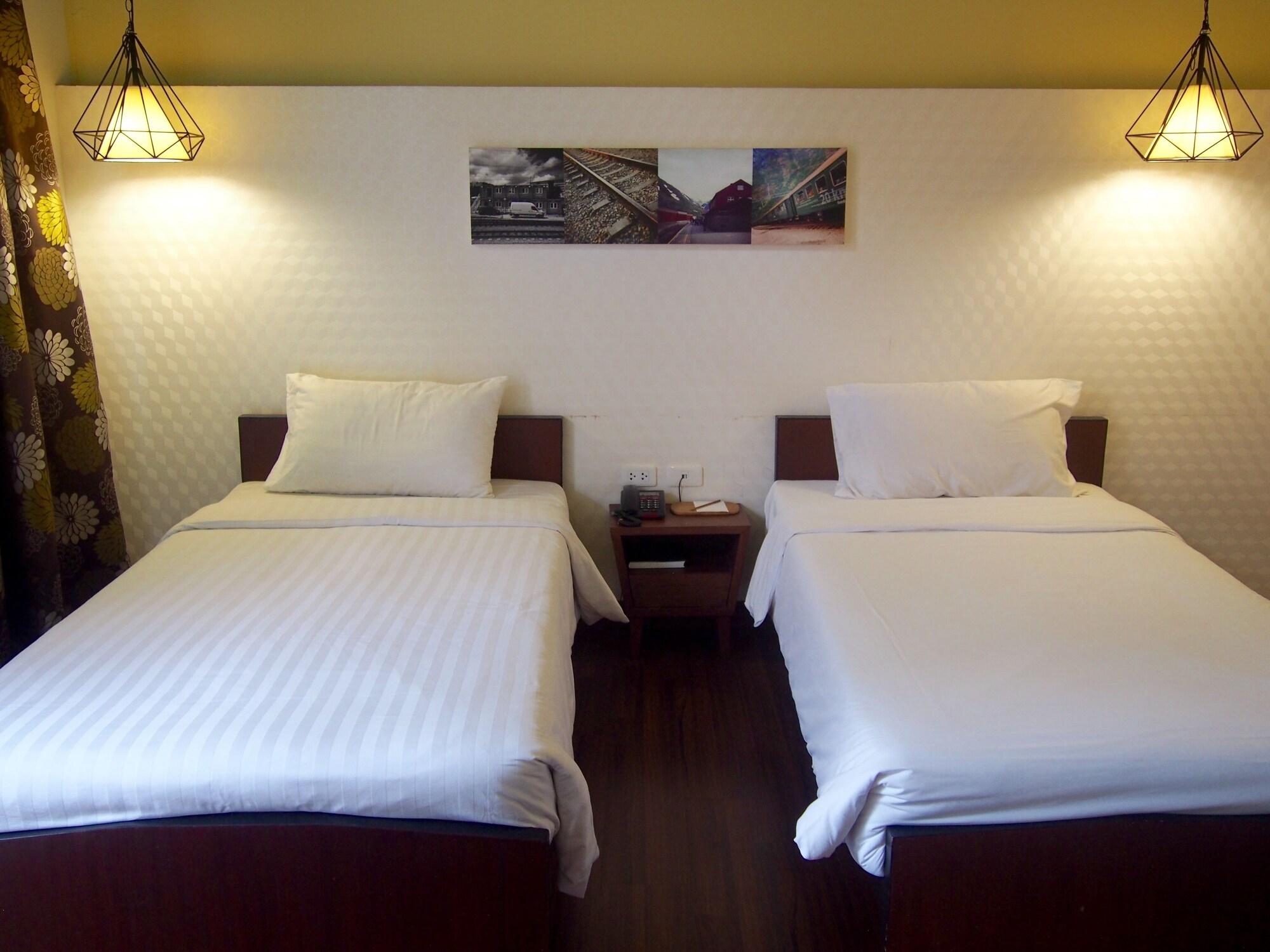 Hotel Retroasis 3*