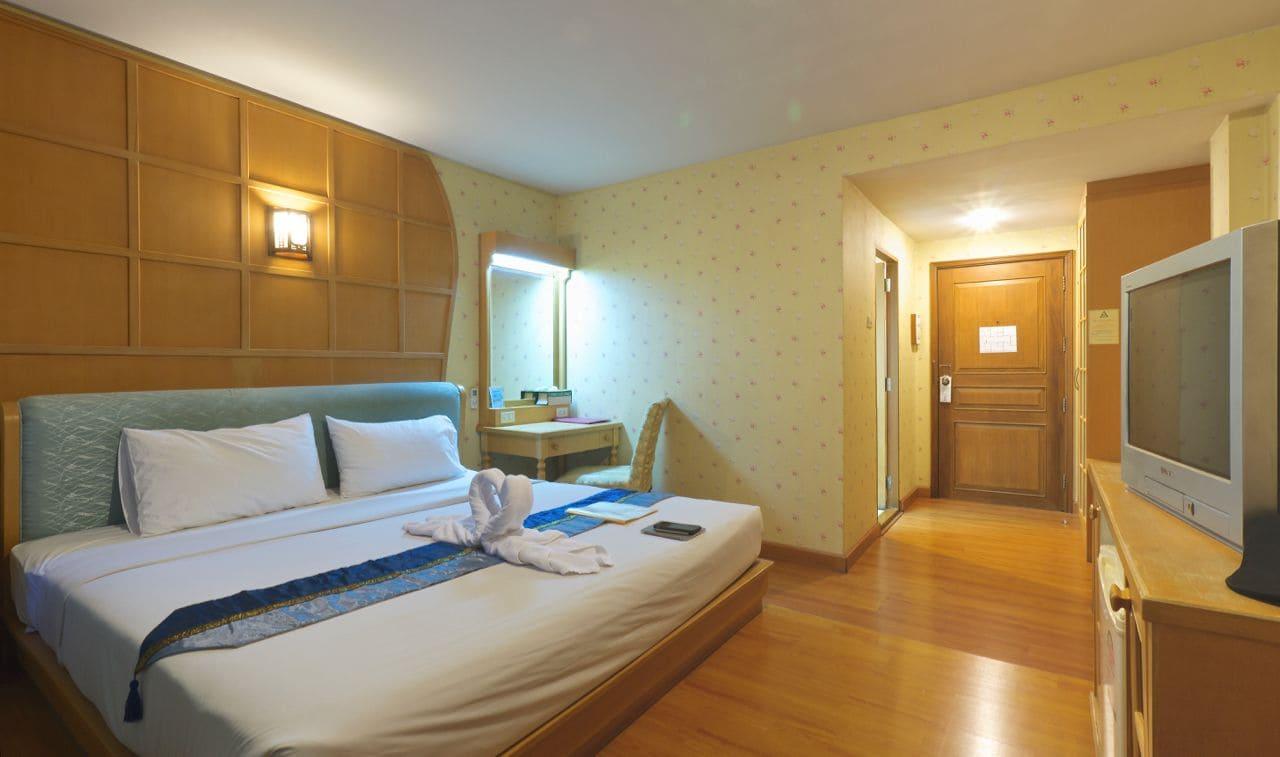 Silom Avenue Hotel