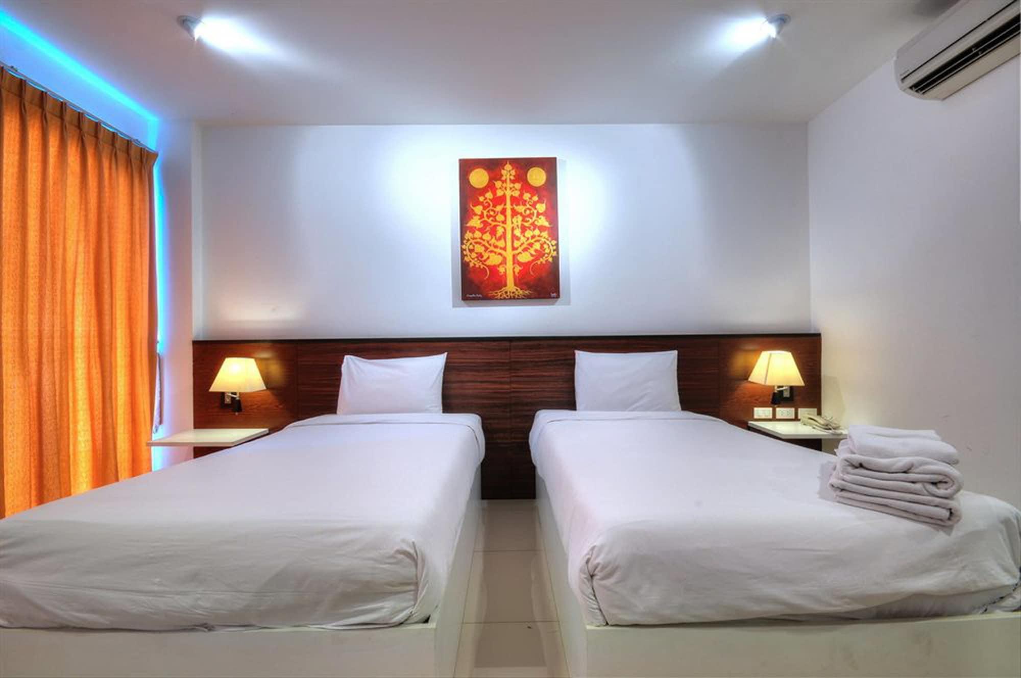 Hotel Bs Premier Airport