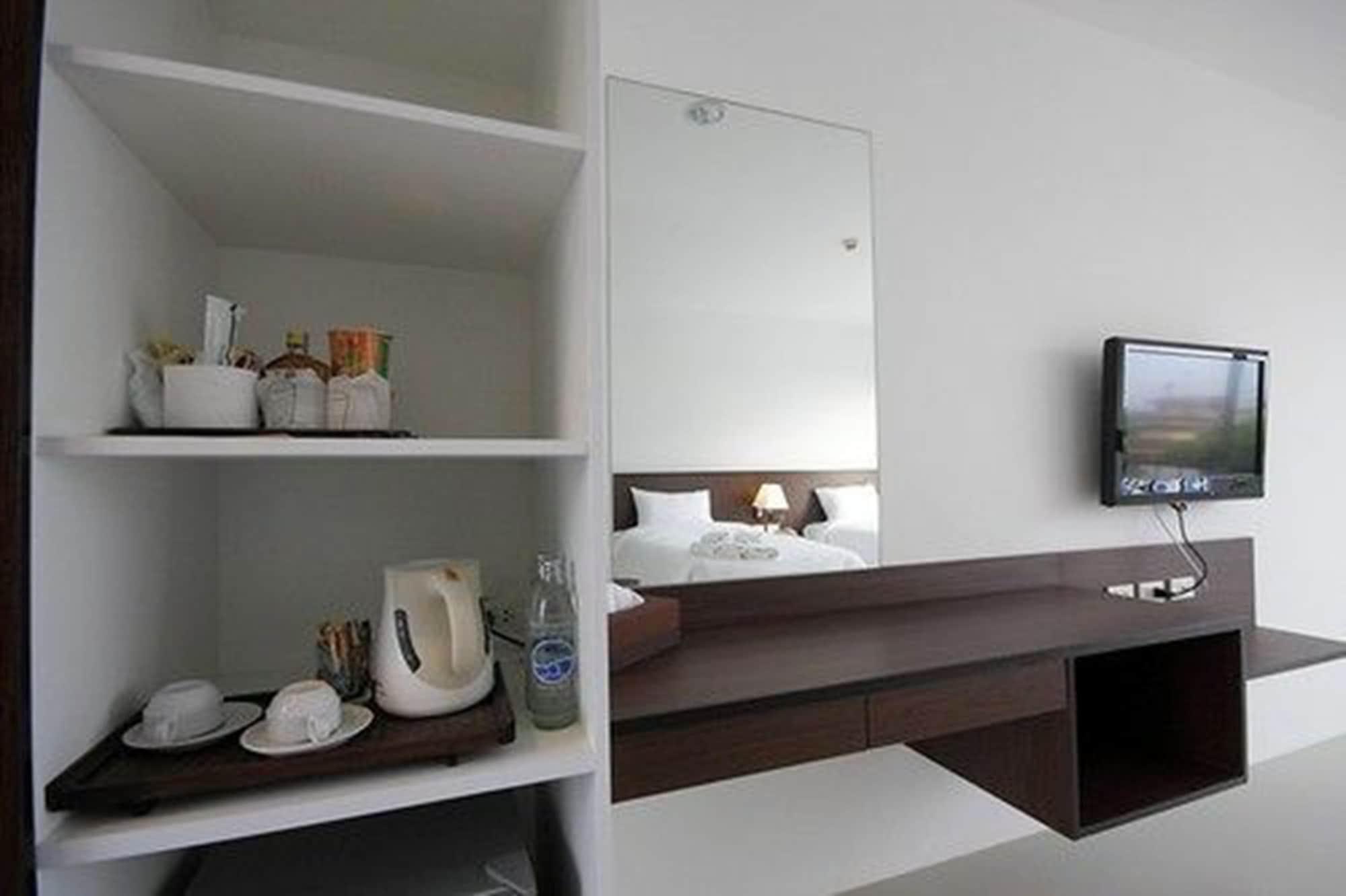 Bs Premier Airport 3*