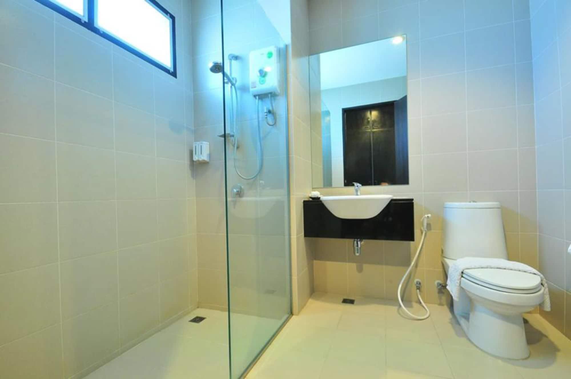 Hotel Bs Premier Airport 3*