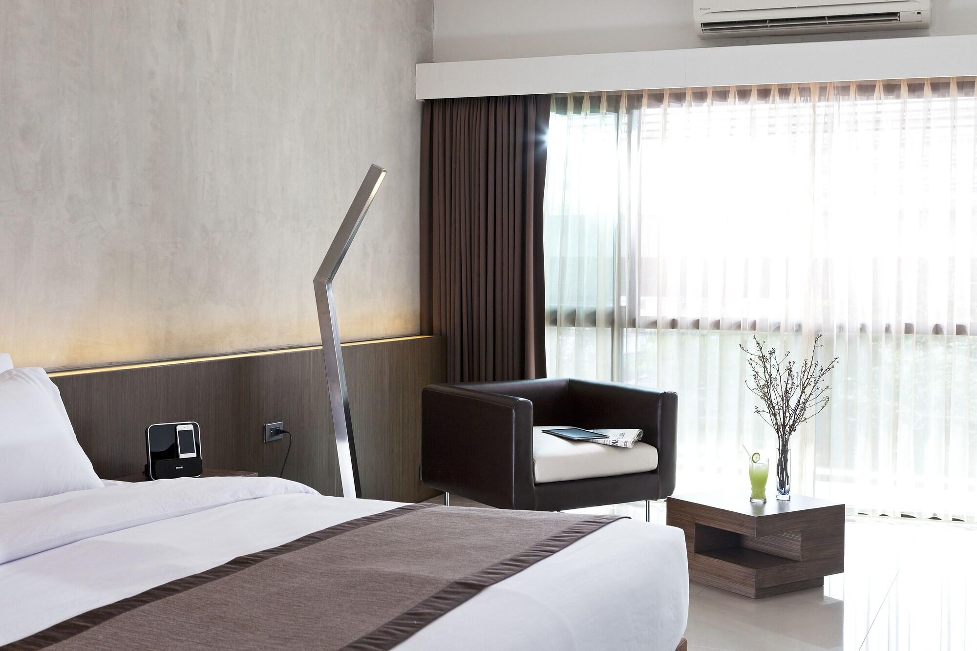 Nine Forty One Hotell