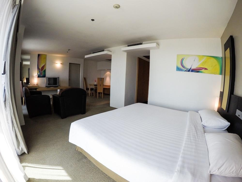 Hotel Gold Orchid 4*