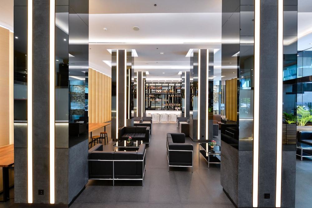 Royal Hotel 4*