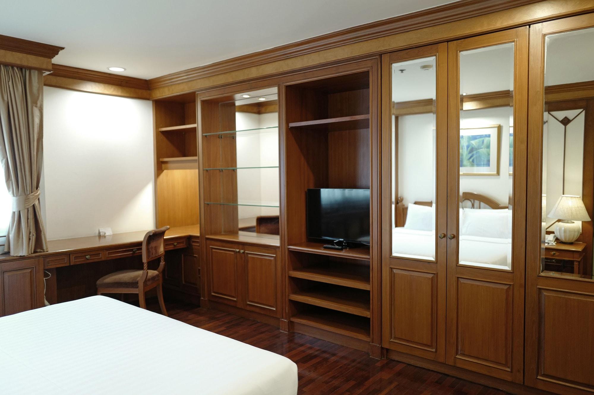 Hotel Bliston Suwan Park View - Sha