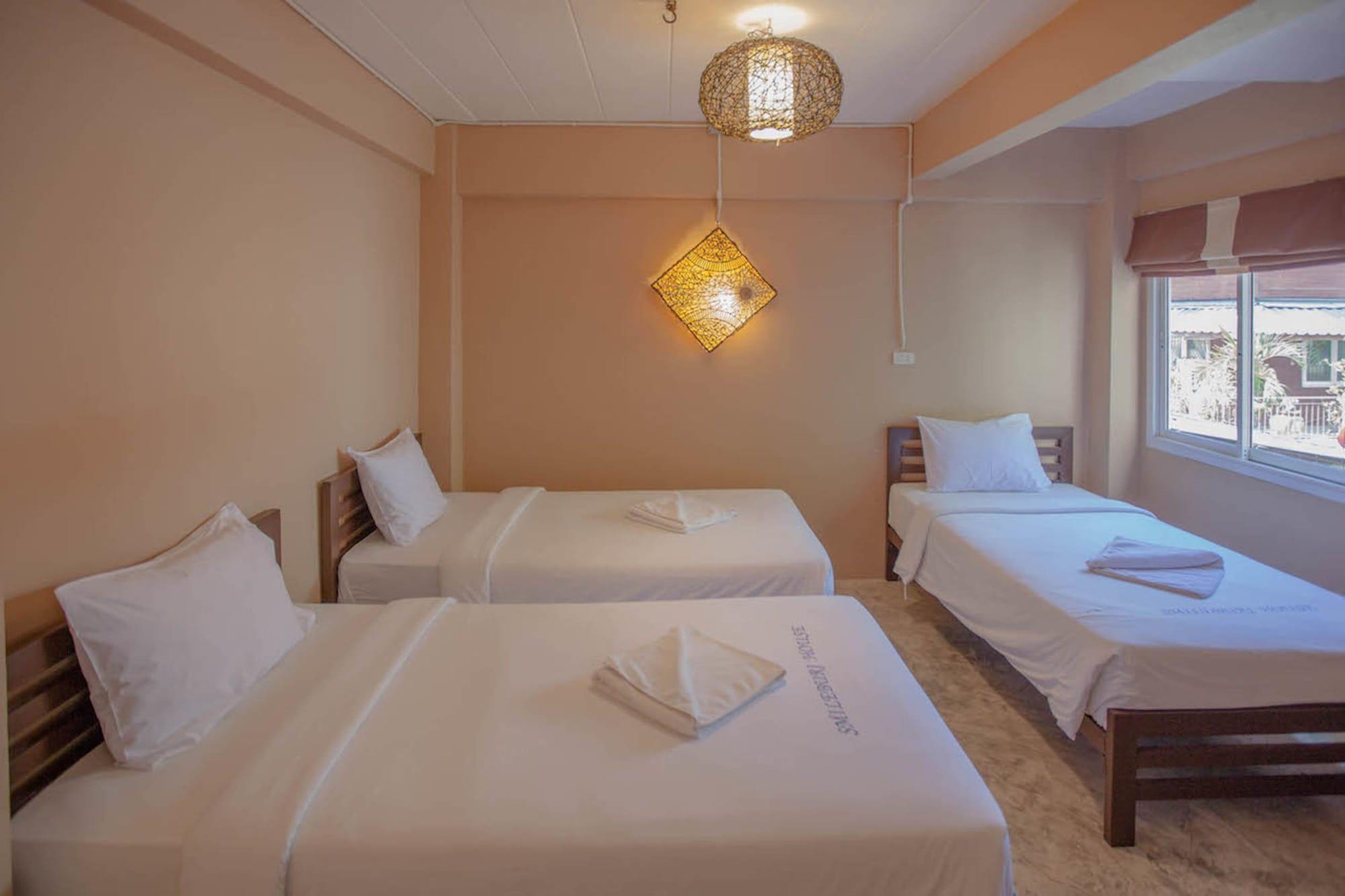 At Smile Oasis Hotel 2*
