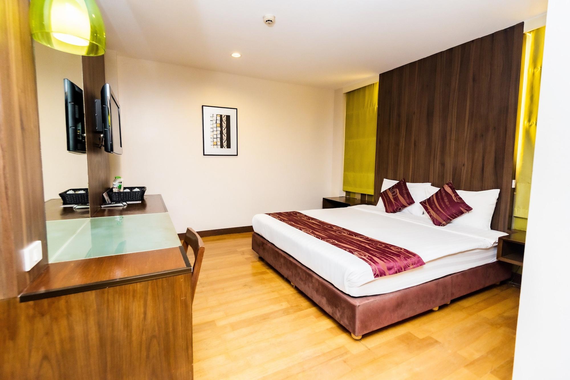 Bally Silom Hotel 3*