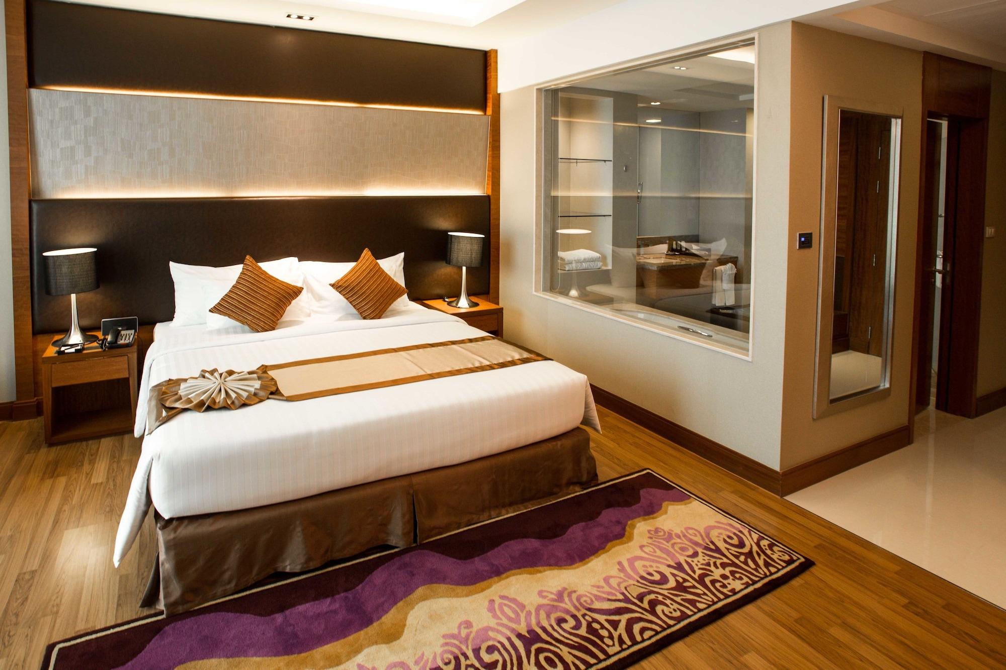 The Grand Fourwings Convention Hotell Bangkok