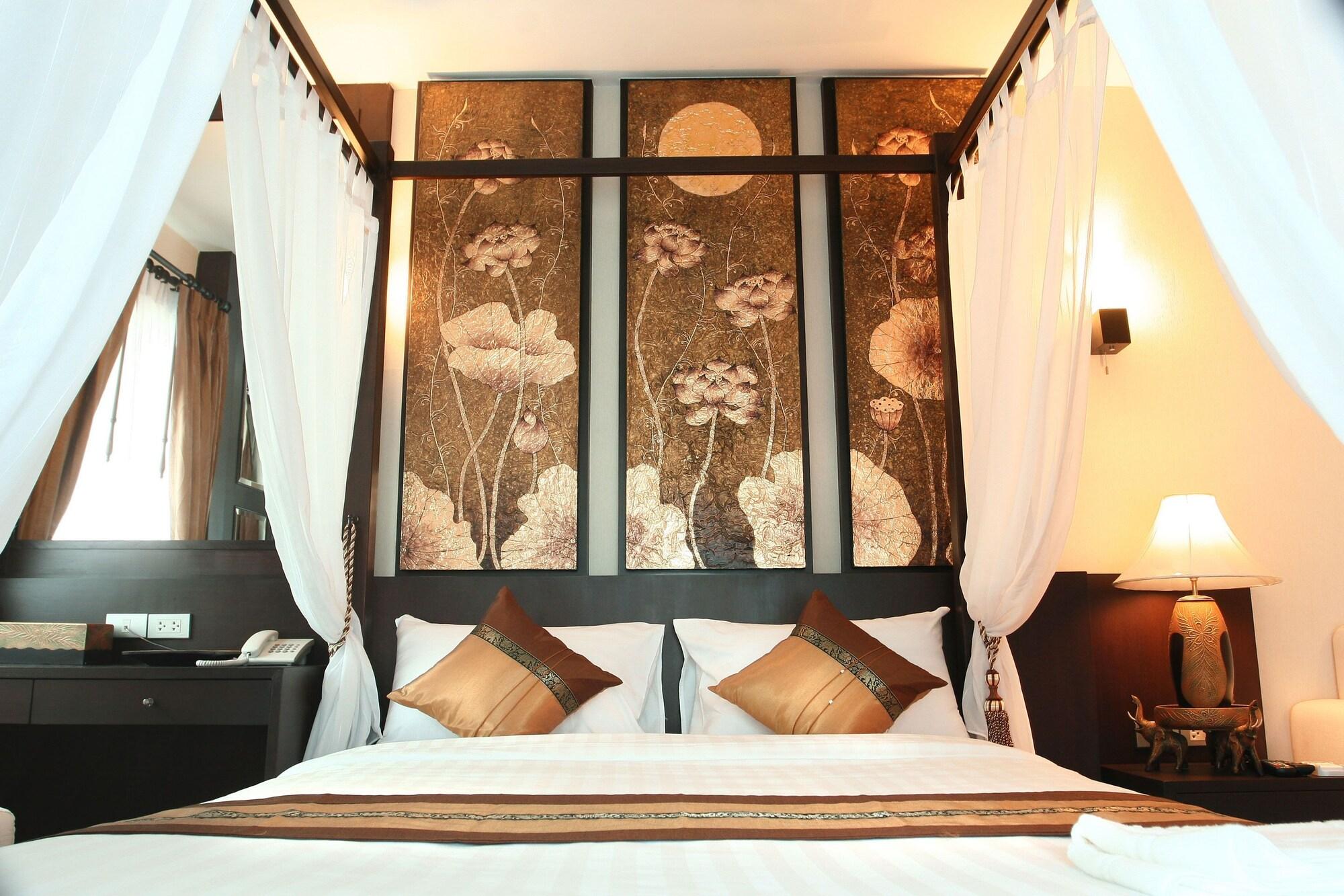 Khách sạn Mirth Sathorn