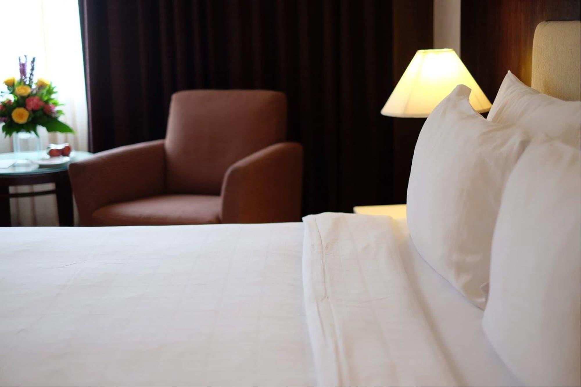 Hotel Zenith Sukhumvit 4*