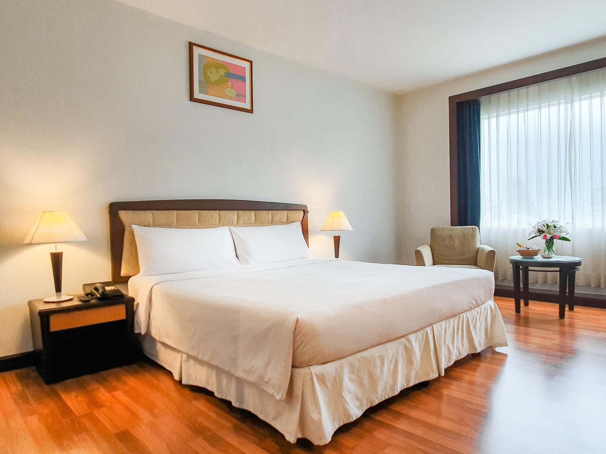 Zenith Sukhumvit 4*